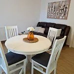 G Apartman *