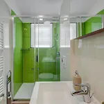G Apartment *