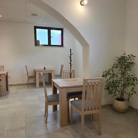 Apartment G